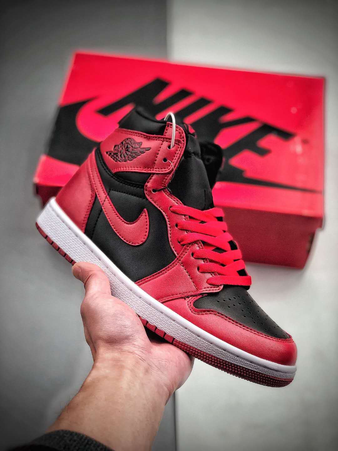 Air Jordan 1 Retro High '85 'Varsity Red' BQ4422-600 | Limited Edition Classic Basketball Sneaker