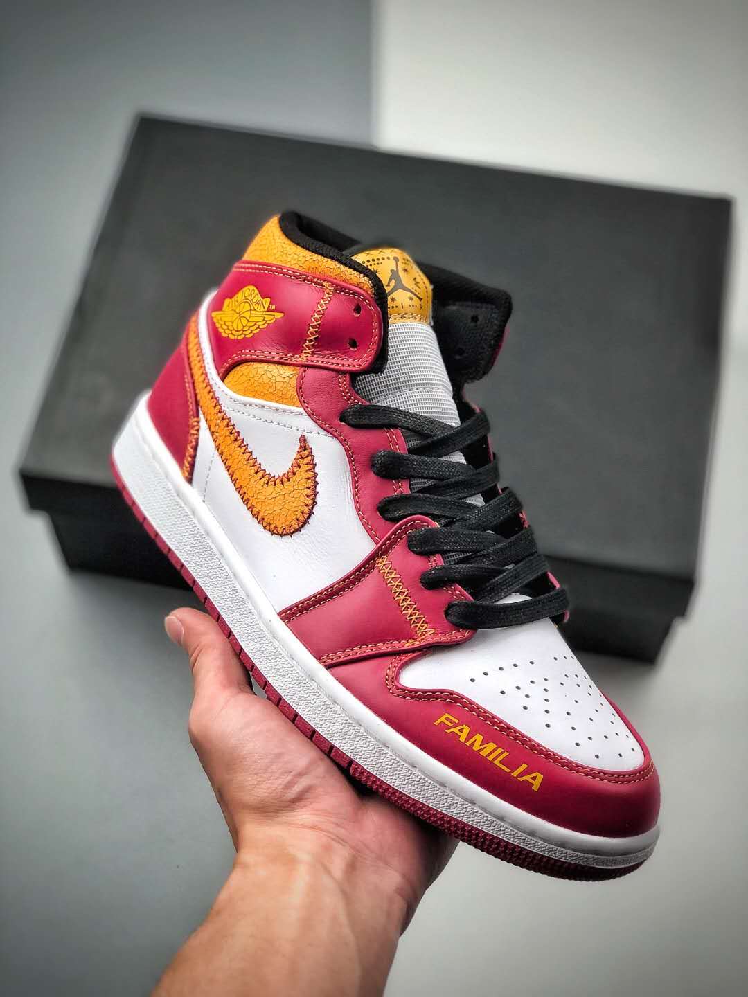 Air Jordan 1 Mid 'Da de Muertos' DC0350-100 - Iconic Style for Dia de Muertos