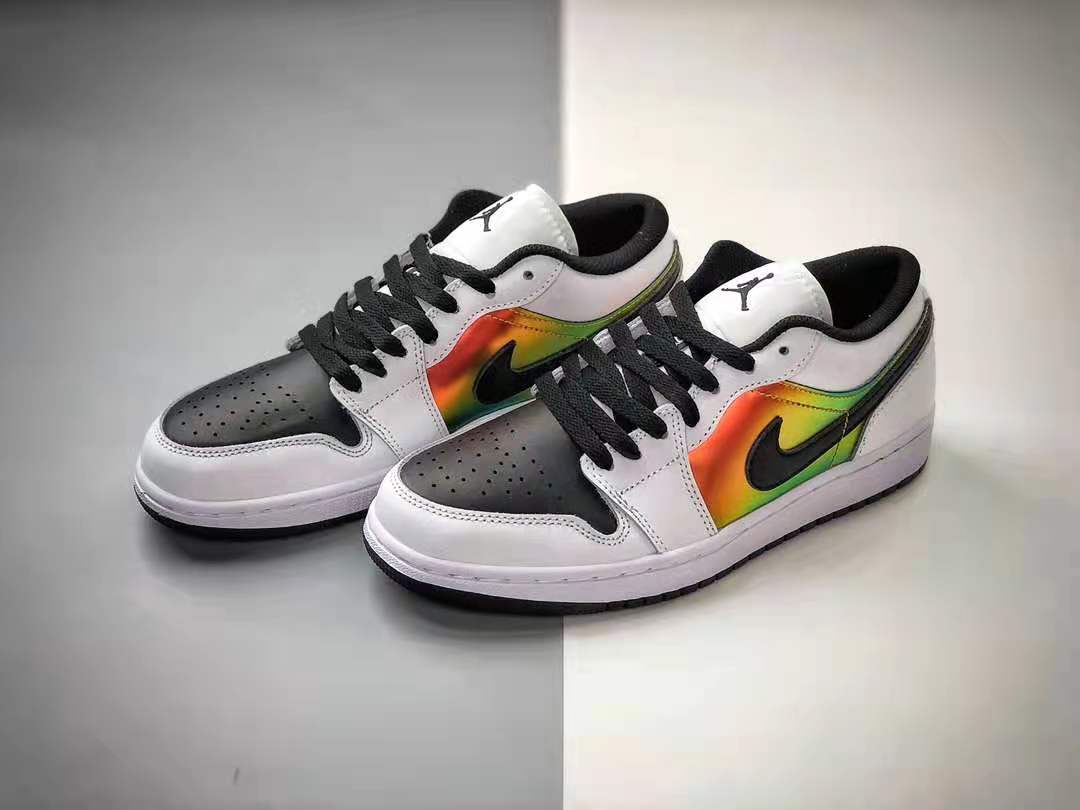 Air Jordan 1 Low SE 'Color-Shifting' - Get the Ultimate Style Upgrade!