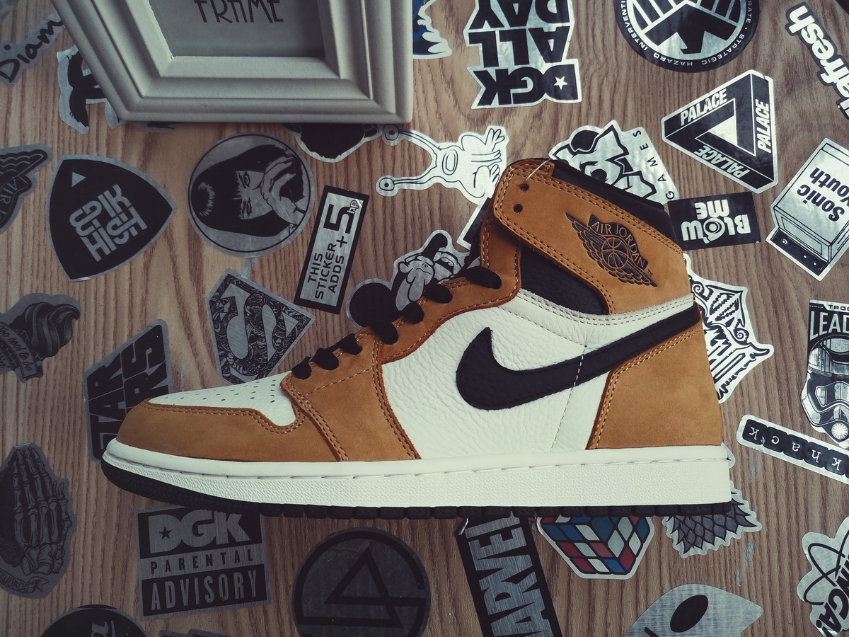 Air Jordan 1 Retro High OG 'Rookie Of The Year' 555088-700 - Authentic & Stylish Basketball Sneakers