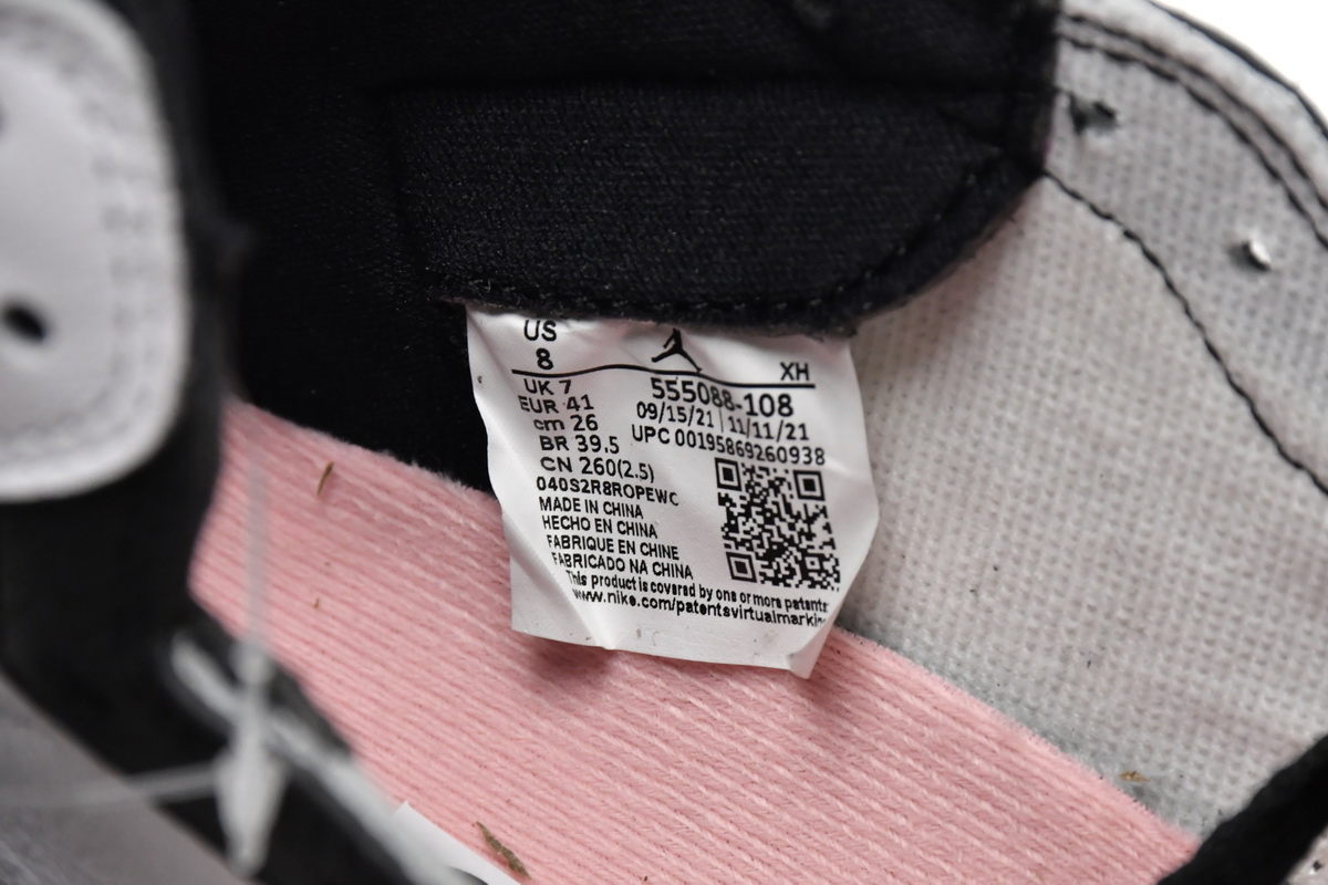 Air Jordan 1 Retro High OG 'Stage Haze' 555088-108 – Iconic Sneaker with Unique Style