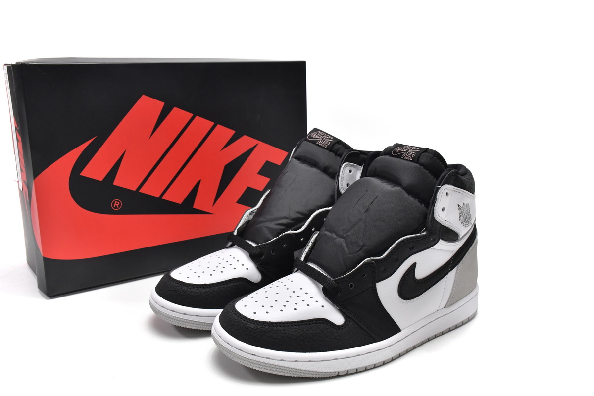 Air Jordan 1 Retro High OG 'Stage Haze' 555088-108 – Iconic Sneaker with Unique Style