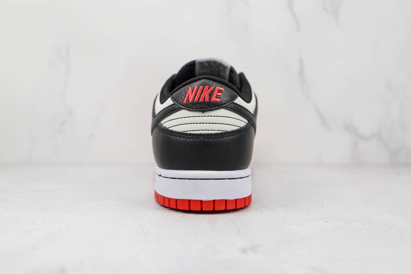 Nike NBA x Dunk Low EMB '75th Anniversary - Bulls' Shoes | DD3363-100