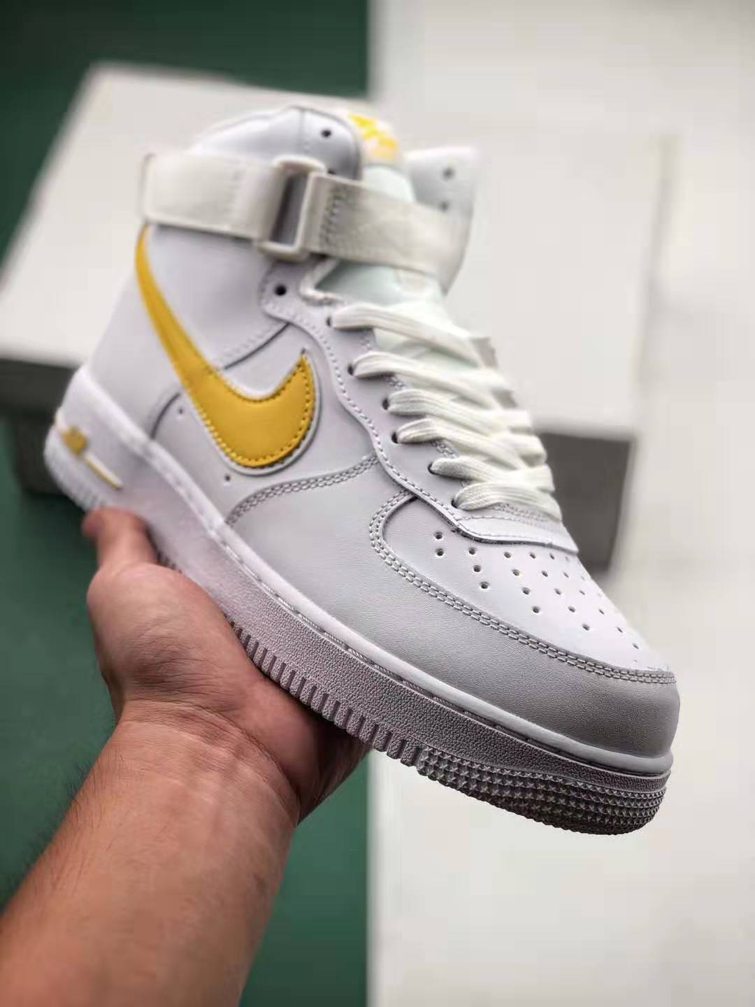 Nike Air Force 1 High '07 'White University Gold' AT4141-101 - Sleek and Stylish Sneakers for Every Occasion