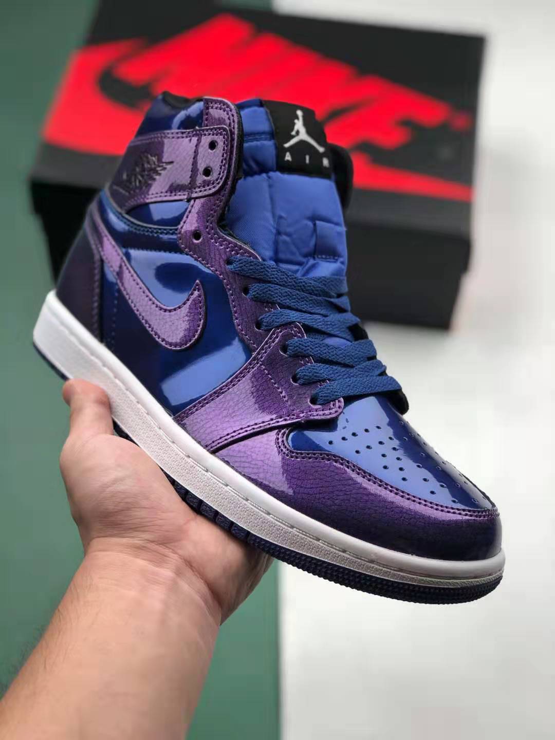 Air Jordan 1 Retro High 'Deep Royal' 332550-420