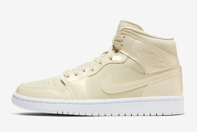 Air Jordan 1 Mid SE 'Lemon Yellow' CK6587-200 - Vibrant and Stylish Sneakers for the Trendsetters